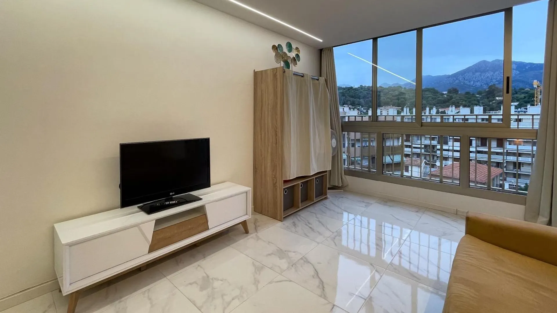 Charmant Studio Avec Vue Montagne Roquebrune-Cap-Martin